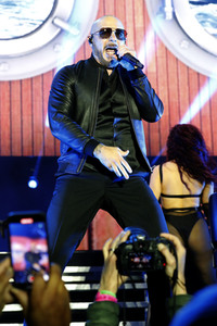 Auftritt von Pitbull in Los Angeles
