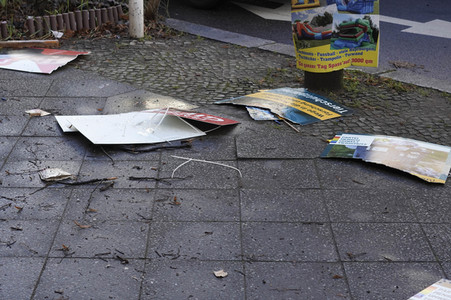 Wahlplakate zur Wiederholungswahl zum Abgeordnetenhaus in Berlin