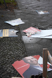 Wahlplakate zur Wiederholungswahl zum Abgeordnetenhaus in Berlin