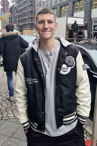 Nathan Evans in Berlin