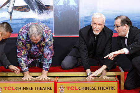 Hand and Footprint Ceremony mit James Cameron und Jon Landau in Los Angeles