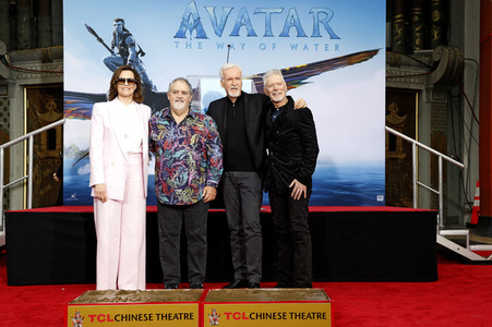 Hand and Footprint Ceremony mit James Cameron und Jon Landau in Los Angeles