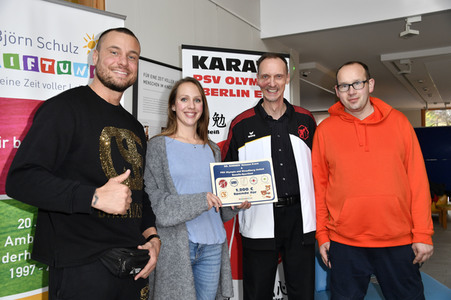 Spendenübergabe an die Björn Schulz Stiftung in Berlin