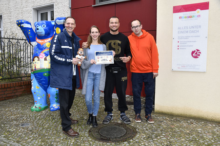 Spendenübergabe an die Björn Schulz Stiftung in Berlin
