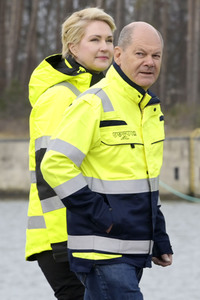 Offizielle Inbetriebnahme des LNG-Terminals 'Deutsche Ostsee' in Lubmin