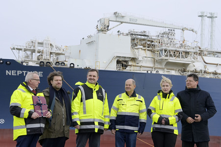 Offizielle Inbetriebnahme des LNG-Terminals 'Deutsche Ostsee' in Lubmin