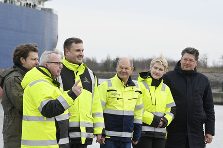 Offizielle Inbetriebnahme des LNG-Terminals 'Deutsche Ostsee' in Lubmin