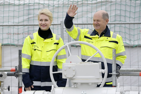 Offizielle Inbetriebnahme des LNG-Terminals 'Deutsche Ostsee' in Lubmin