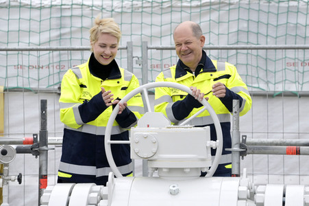 Offizielle Inbetriebnahme des LNG-Terminals 'Deutsche Ostsee' in Lubmin
