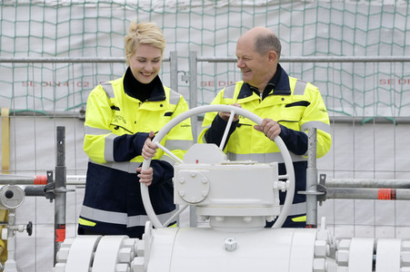 Offizielle Inbetriebnahme des LNG-Terminals 'Deutsche Ostsee' in Lubmin