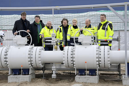 Offizielle Inbetriebnahme des LNG-Terminals 'Deutsche Ostsee' in Lubmin