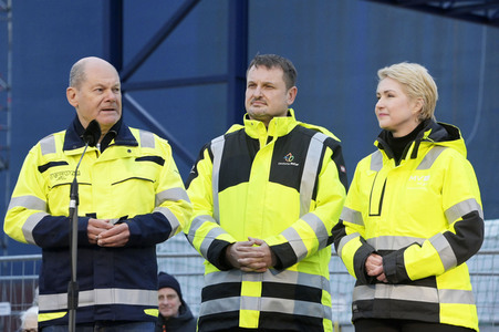 Offizielle Inbetriebnahme des LNG-Terminals 'Deutsche Ostsee' in Lubmin