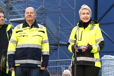 Offizielle Inbetriebnahme des LNG-Terminals 'Deutsche Ostsee' in Lubmin