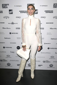 Marcel Ostertag Fashion Show auf der Berlin Fashion Week A/W 2023