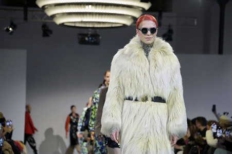 Marcel Ostertag Fashion Show auf der Berlin Fashion Week A/W 2023