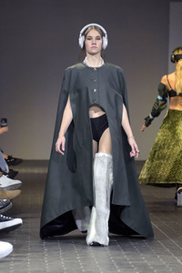Rebekka Ruetz Fashion Show auf der Berlin Fashion Week A/W 2023