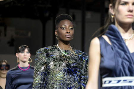 Rebekka Ruetz Fashion Show auf der Berlin Fashion Week A/W 2023