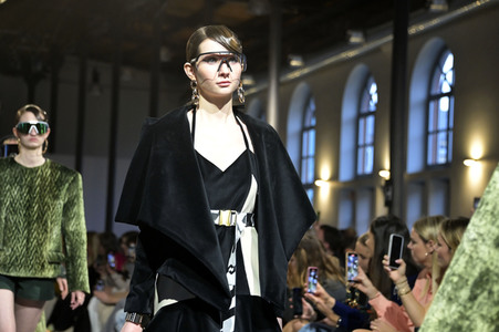 Rebekka Ruetz Fashion Show auf der Berlin Fashion Week A/W 2023