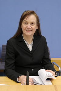 Bundespressekonferenz Wege zur Stärkung der Resilienz des deutschen Gesundheitssystems in Berlin