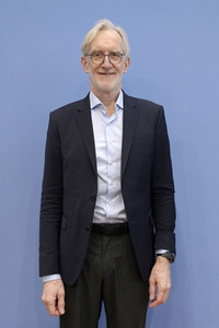 Bundespressekonferenz Wege zur Stärkung der Resilienz des deutschen Gesundheitssystems in Berlin
