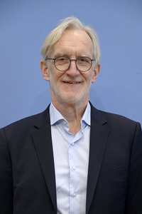 Bundespressekonferenz Wege zur Stärkung der Resilienz des deutschen Gesundheitssystems in Berlin
