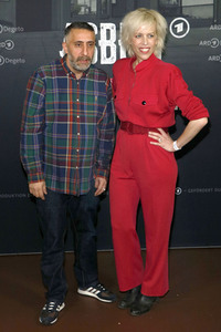 Seienpremiere 'Asbest' in Berlin