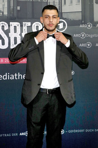 Seienpremiere 'Asbest' in Berlin