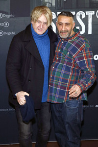 Seienpremiere 'Asbest' in Berlin