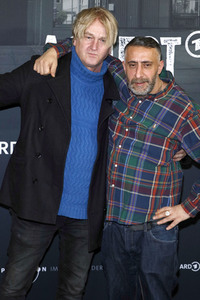 Seienpremiere 'Asbest' in Berlin