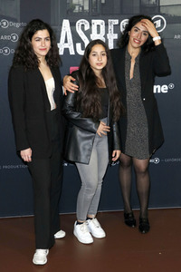 Seienpremiere 'Asbest' in Berlin