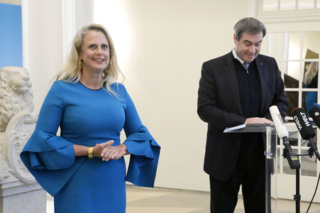 Verleihung des Bayerischen Verdienstordens an Barbara Schöneberger in Berlin