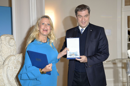 Verleihung des Bayerischen Verdienstordens an Barbara Schöneberger in Berlin