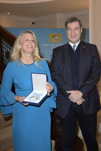 Verleihung des Bayerischen Verdienstordens an Barbara Schöneberger in Berlin