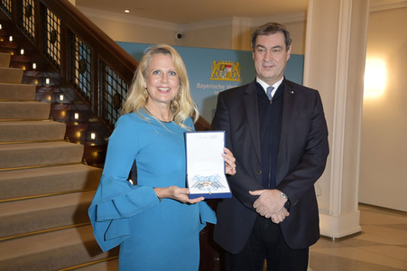 Verleihung des Bayerischen Verdienstordens an Barbara Schöneberger in Berlin