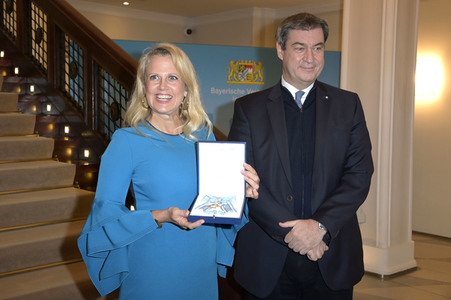 Verleihung des Bayerischen Verdienstordens an Barbara Schöneberger in Berlin