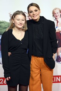 Filmpremiere 'Caveman' in München