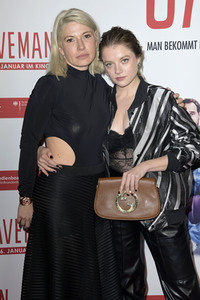 Filmpremiere 'Caveman' in Berlin