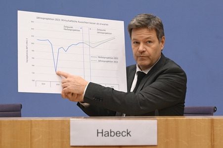 Bundespressekonferenz Vorstellung des Jahreswirtschaftsberichts 2023 in Berlin