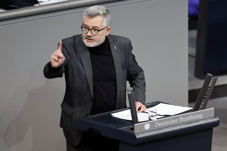 82. Sitzung des Deutschen Bundestages in Berlin