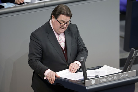 82. Sitzung des Deutschen Bundestages in Berlin
