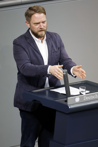 82. Sitzung des Deutschen Bundestages in Berlin