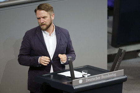 82. Sitzung des Deutschen Bundestages in Berlin