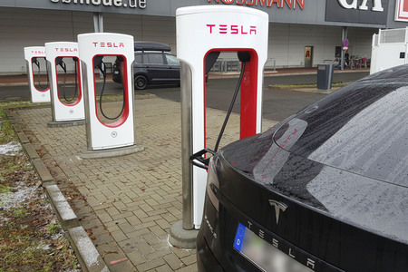 Symbolfoto Stromtankstelle