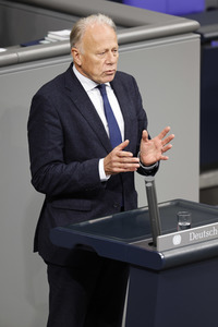 83. Sitzung des Deutschen Bundestages in Berlin