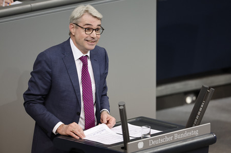 83. Sitzung des Deutschen Bundestages in Berlin