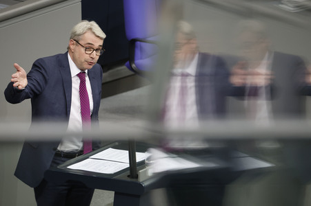 83. Sitzung des Deutschen Bundestages in Berlin