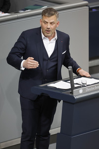 83. Sitzung des Deutschen Bundestages in Berlin