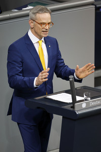 83. Sitzung des Deutschen Bundestages in Berlin