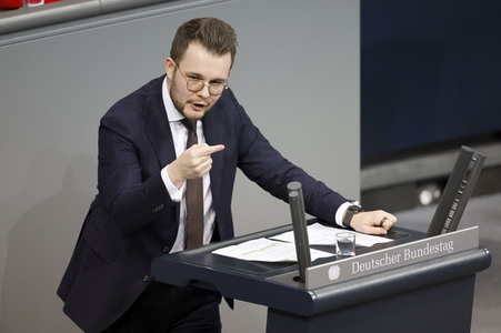 83. Sitzung des Deutschen Bundestages in Berlin