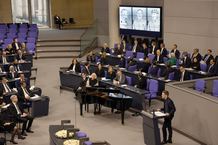 Gedenken des Deutschen Bundestages an die Opfer des Nationalsozialismus in Berlin